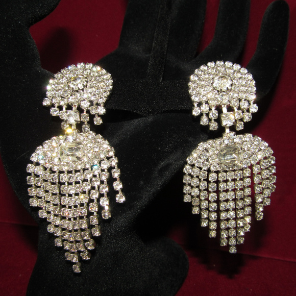 NWT Capri Chandelier Rhinestone Drop Earrings VTG - Picture 5 of 8